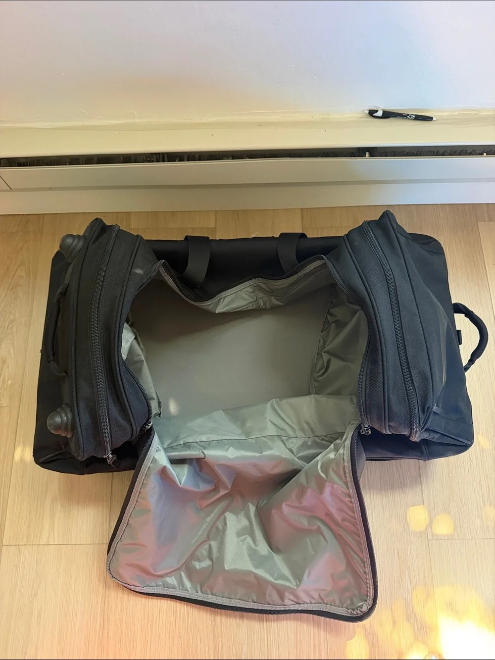 Nike Black Wheeled Duffel Bag with Shoulder Straps (120L)